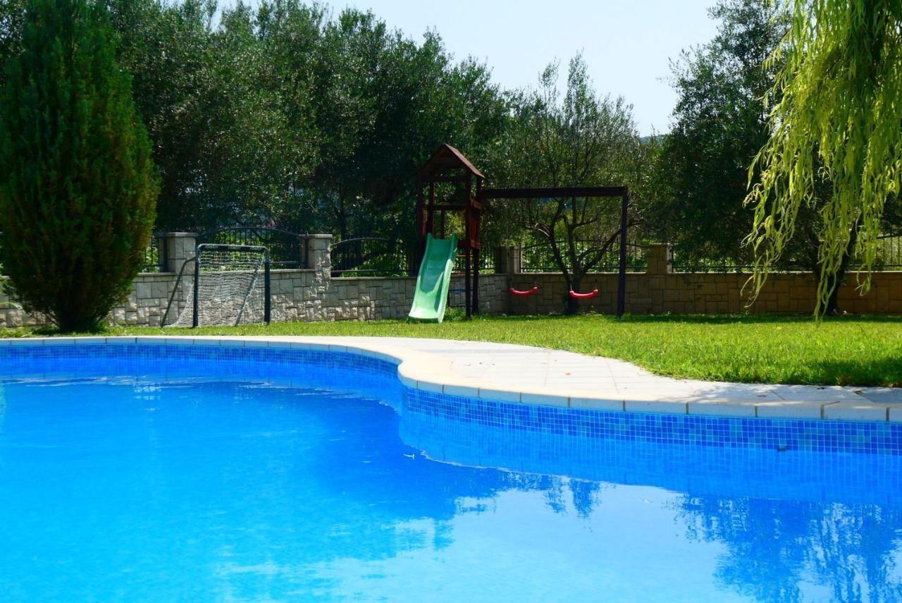 Villa Fabry Ploce  Luaran gambar